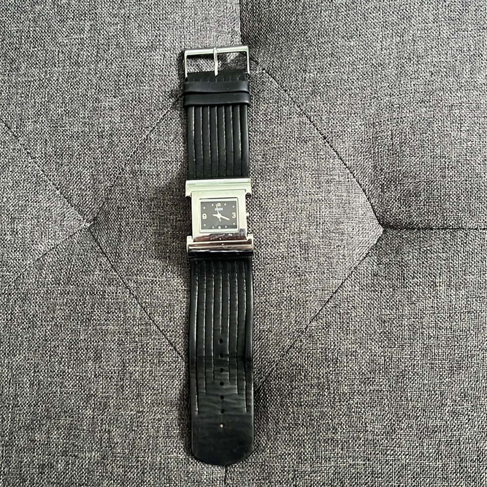 Guess watch